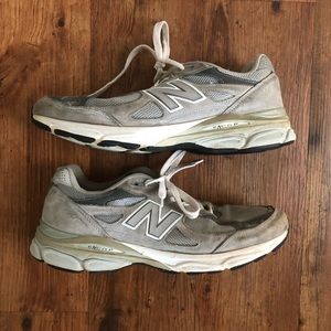 New Balance 990v3